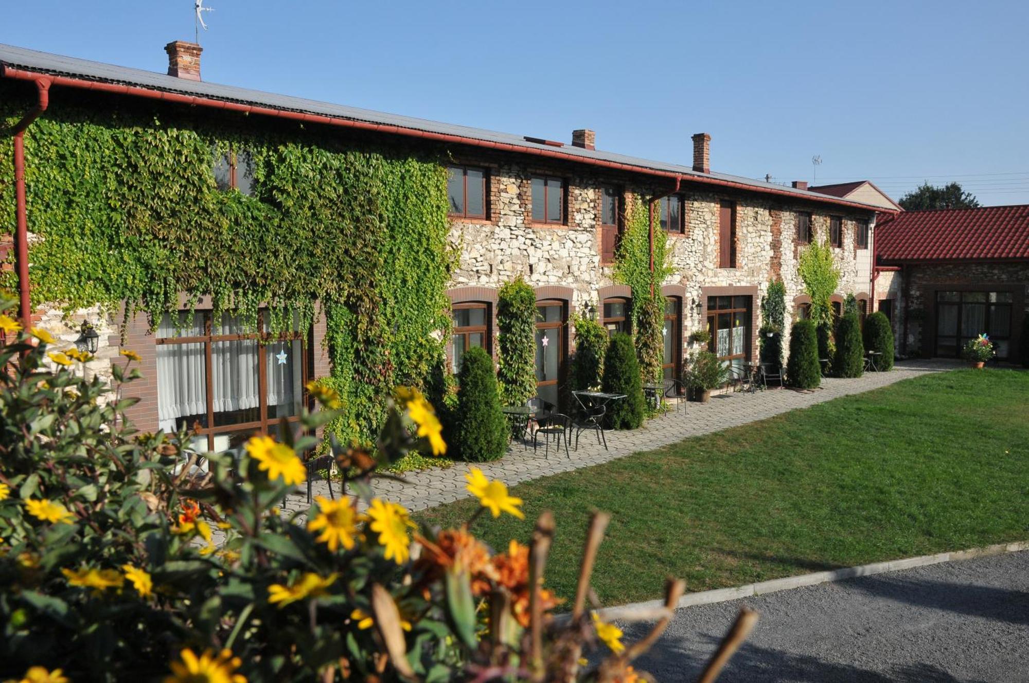 Jurajka Hotel Zarki Екстериор снимка