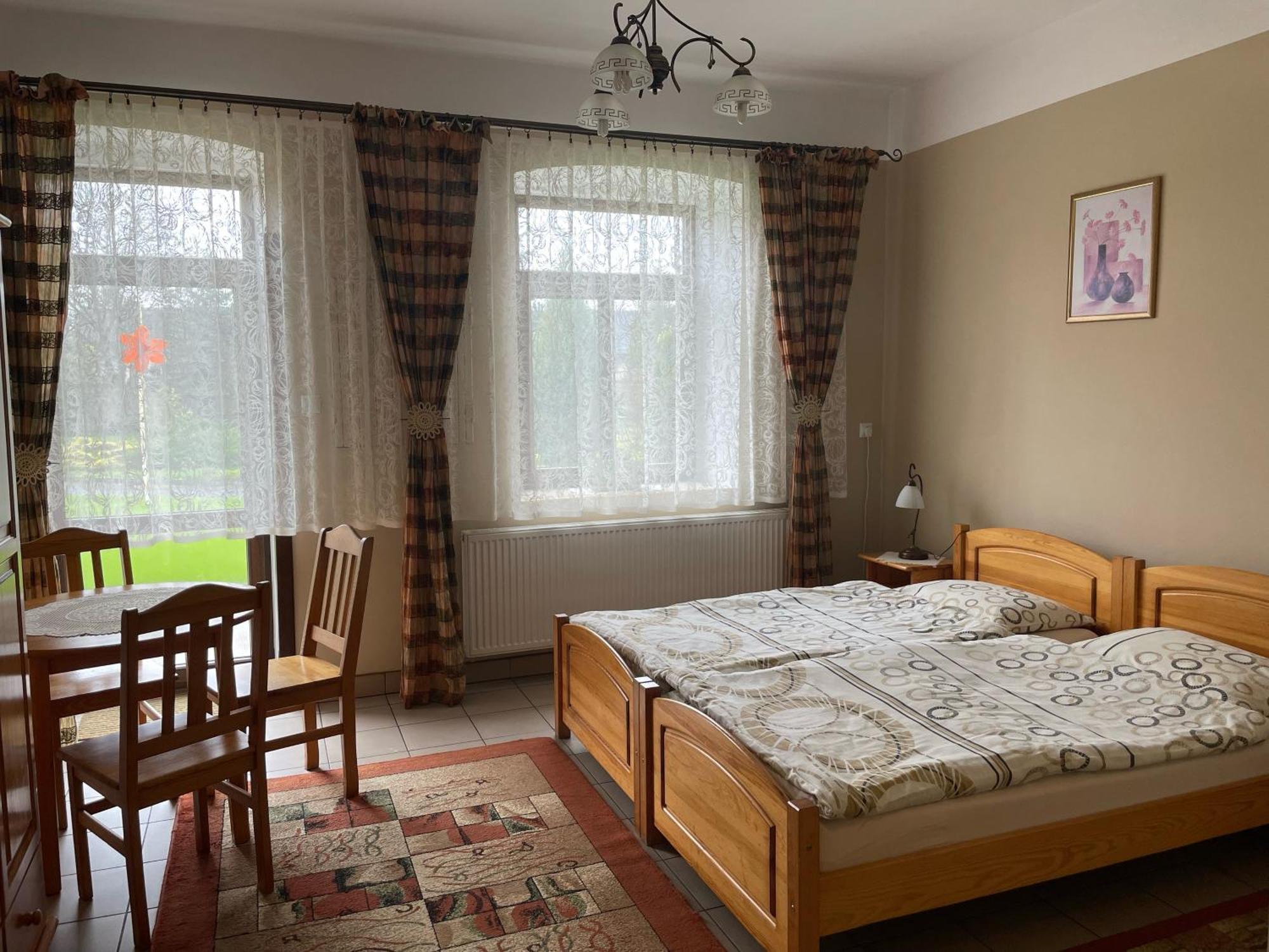 Jurajka Hotel Zarki Екстериор снимка