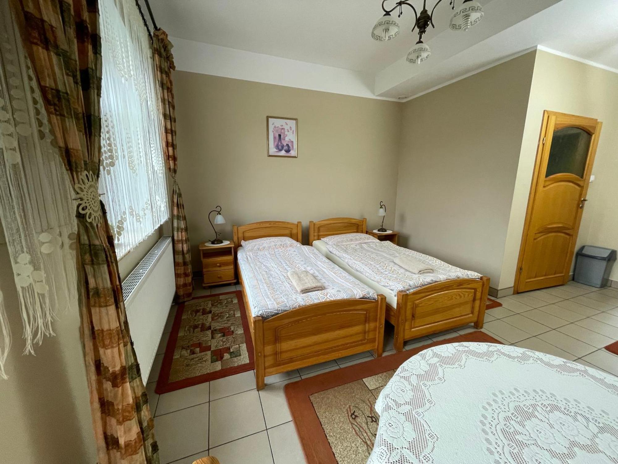 Jurajka Hotel Zarki Екстериор снимка